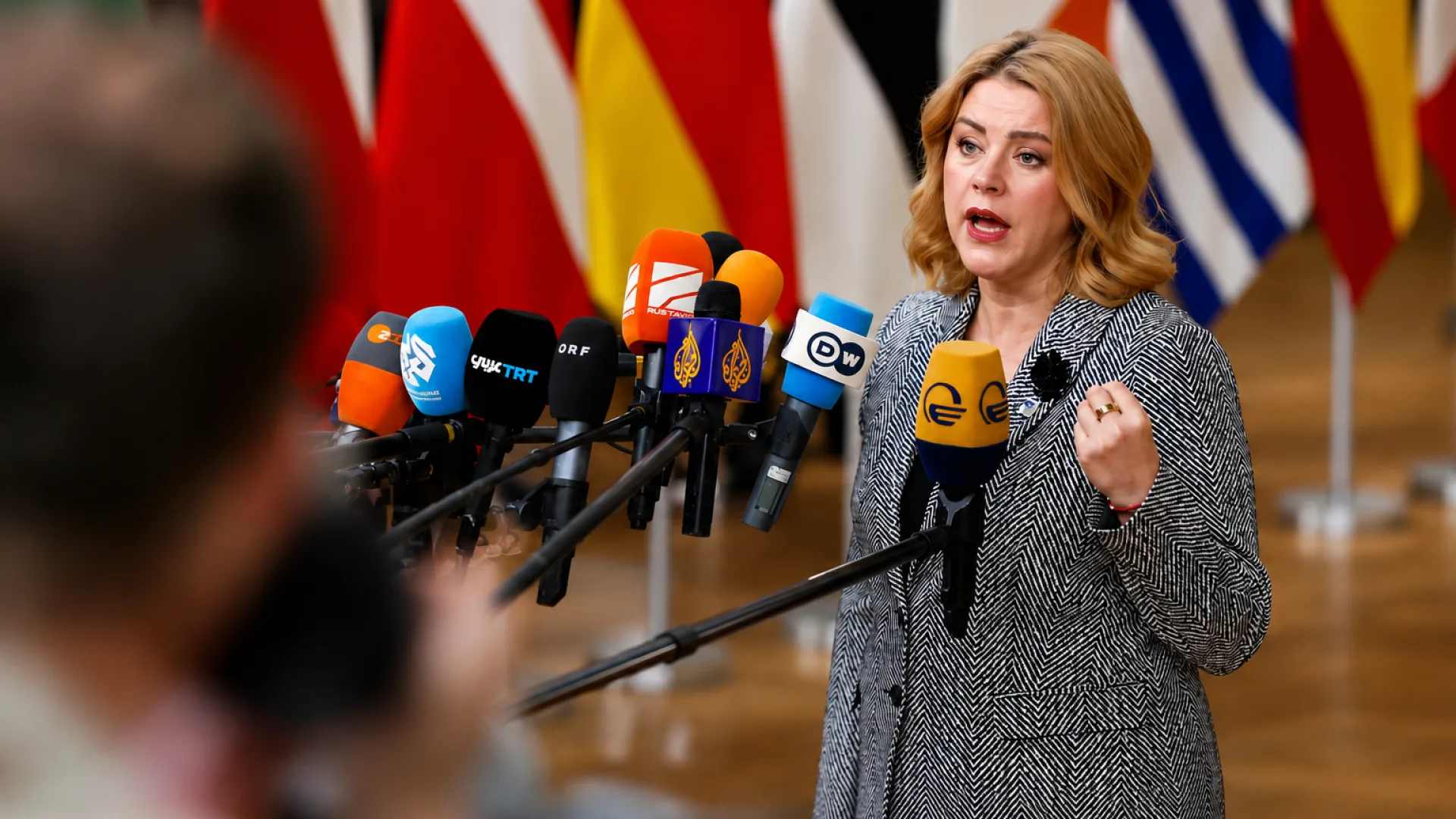 Латвийский премьер и министр обороны уходят на фоне скандала с украинскими БПЛА и экономических проблем