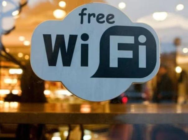 Власти Петербурга задумались об увеличении бесплатных Wi-Fi точек — когда ждать и зачем это нужно