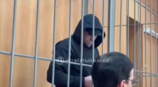 Сбивший троих детей водитель заявил в суде, что хочет в рай на 20 минут, чтобы извиниться перед погибшими девочками.