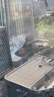 Маленький самолёт столкнулся с небоскрёбом CITIC Tower в Пекине — работают экстренные службы